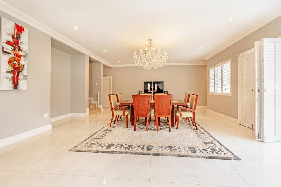 7 Bedroom Property for Sale in Flamingo Vlei Western Cape